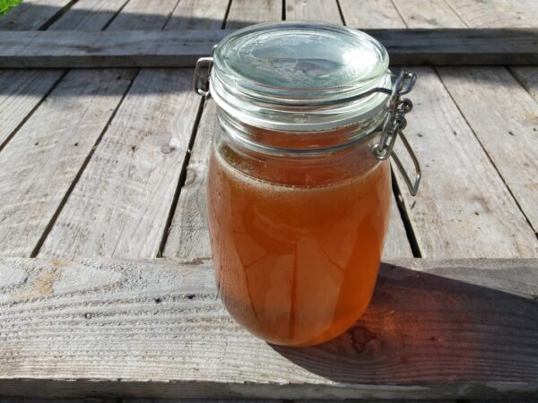 Organic Honey 1.7L - Image 2